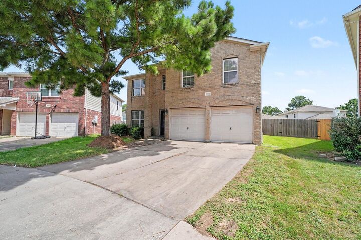 Property Photo: 19130 Edens Dawn Drive TX 77375