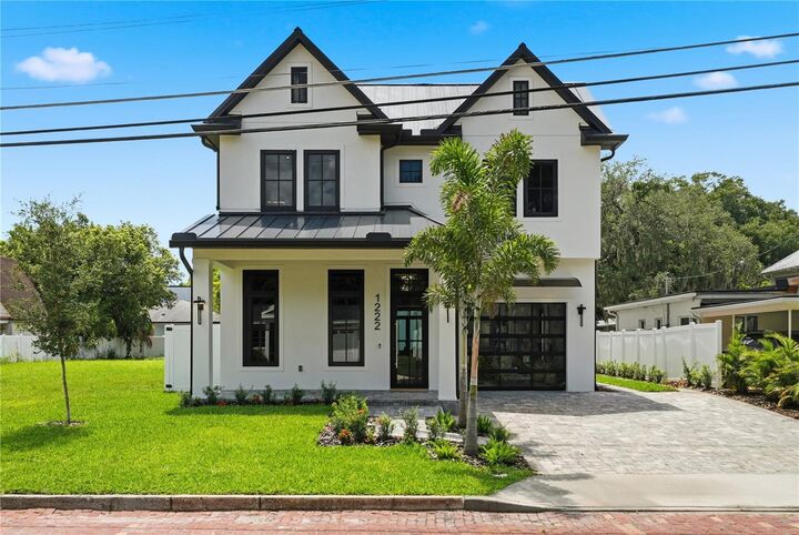 Property Photo: 1222 Poinsettia Avenue FL 32804