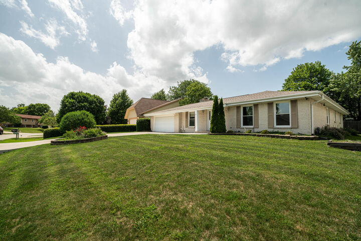 Property Photo:  12600 W Wilbur Dr  WI 53151 