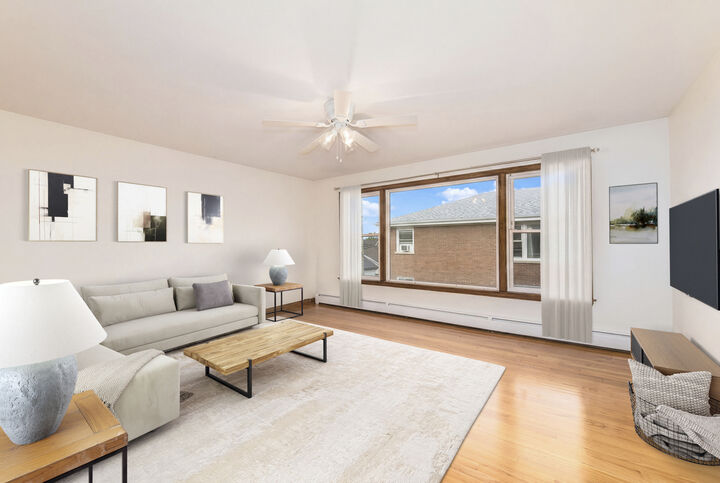 Property Photo:  6612 N Harlem Avenue 2W  IL 60631 