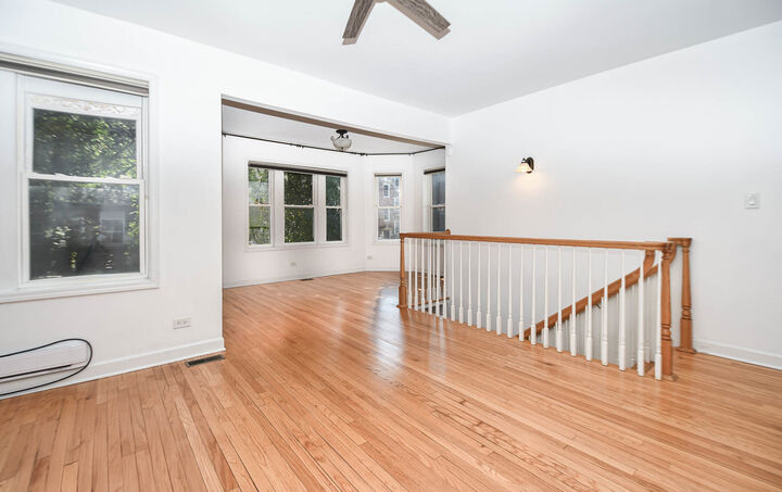 Property Photo:  6445 N Greenview Avenue 1  IL 60626 