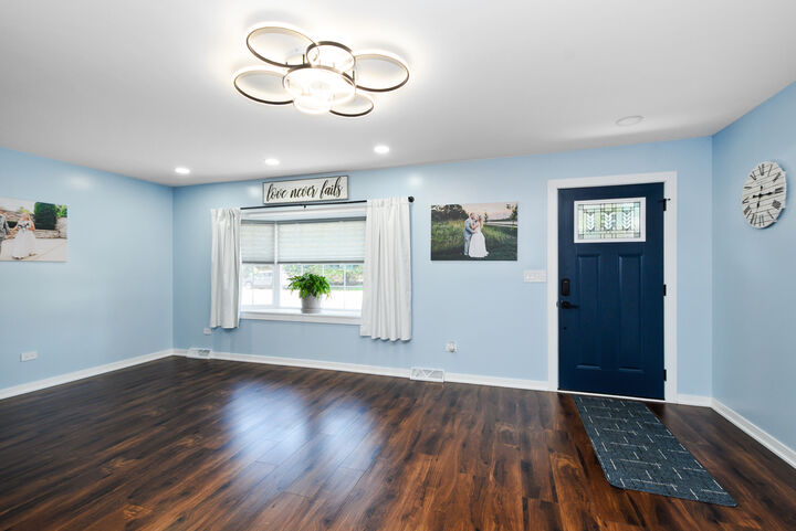 Property Photo:  10248 S 80th Court  IL 60465 