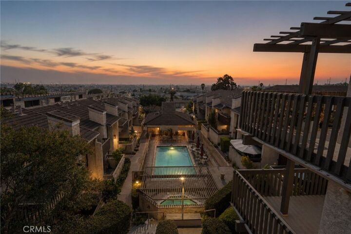 Property Photo: 2298 Rose Avenue 403 CA 90755
