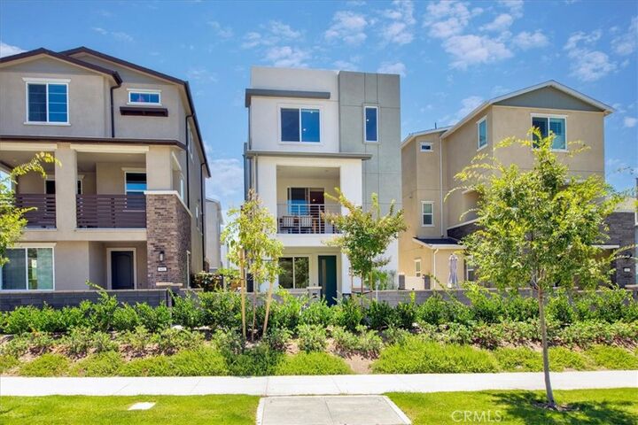 Property Photo: 431 Aspen CA 92694
