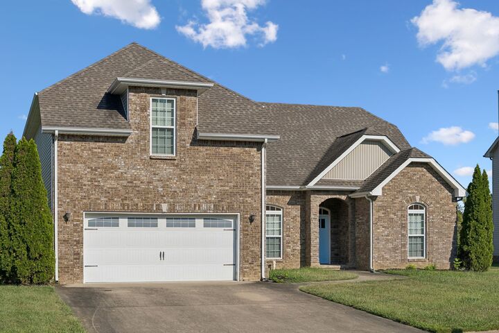 Property Photo: 1057 Willow Cir TN 37043