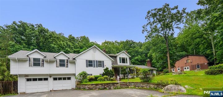 Property Photo: 105 Ricker Drive NJ 07456