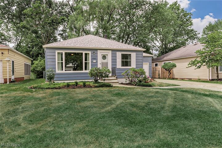 Property Photo: 4932 S Sedgewick Road OH 44124