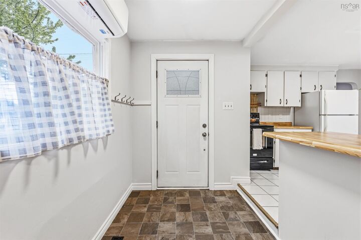 Property Photo:  20 Pine Grove Drive  NS B3R 1S1 
