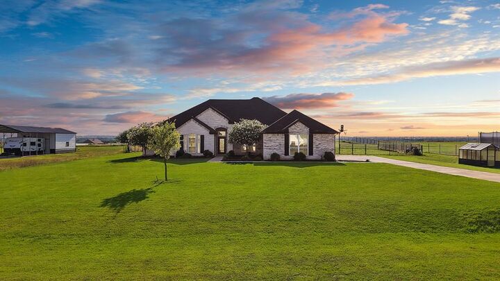 Property Photo: 259 Durning Road TX 75495