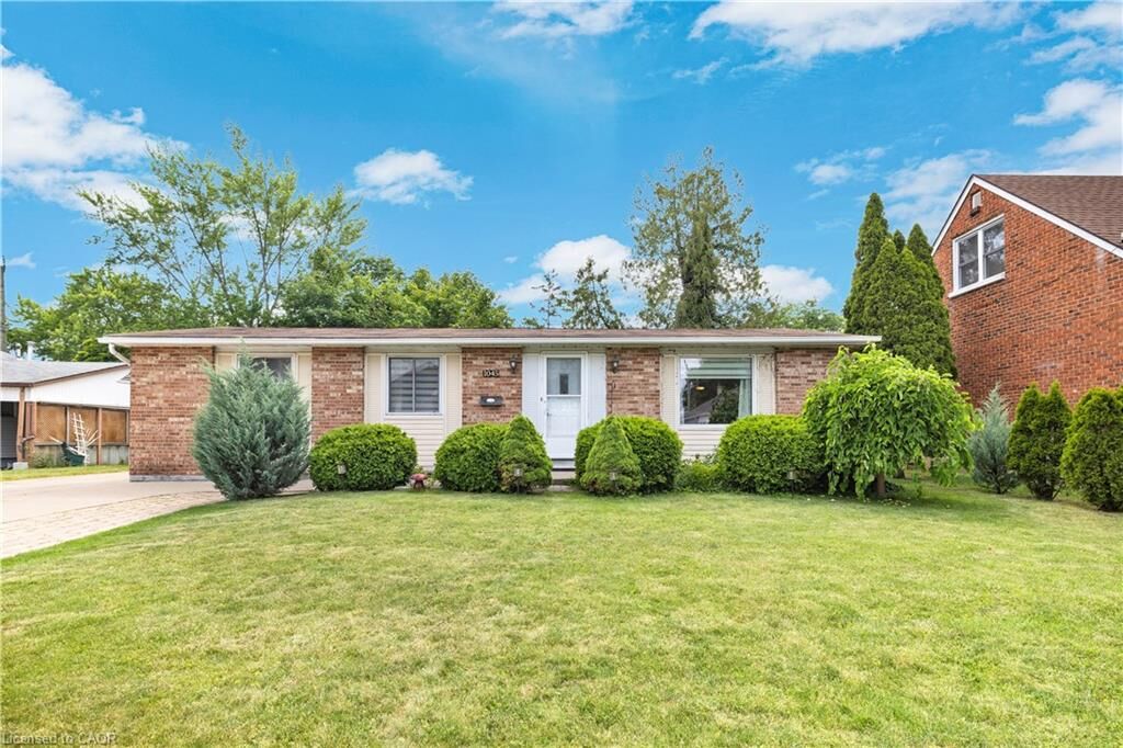 Property Photo:  1045 Reedmere Road  ON N8S 2L9 