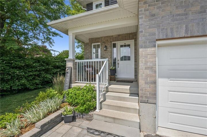 Property Photo: 33 Roth Street ON N0B 2R0