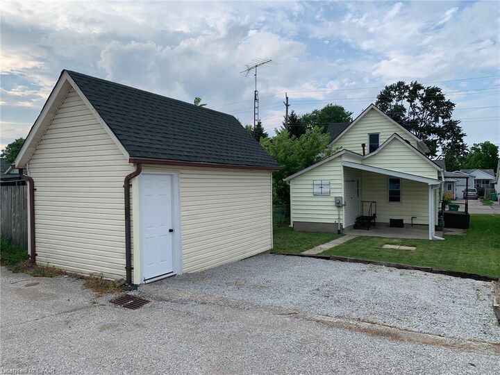 Property Photo: 4157 Robert Street ON N0N 1R0