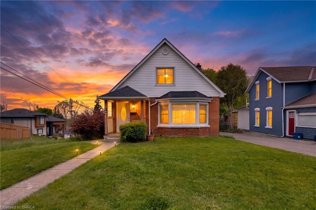 Property Photo:  140 Terrace Hill Street  ON N3R 1G6 