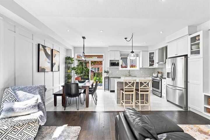 Property Photo: 21 Hartley Avenue ON N3L 0G9