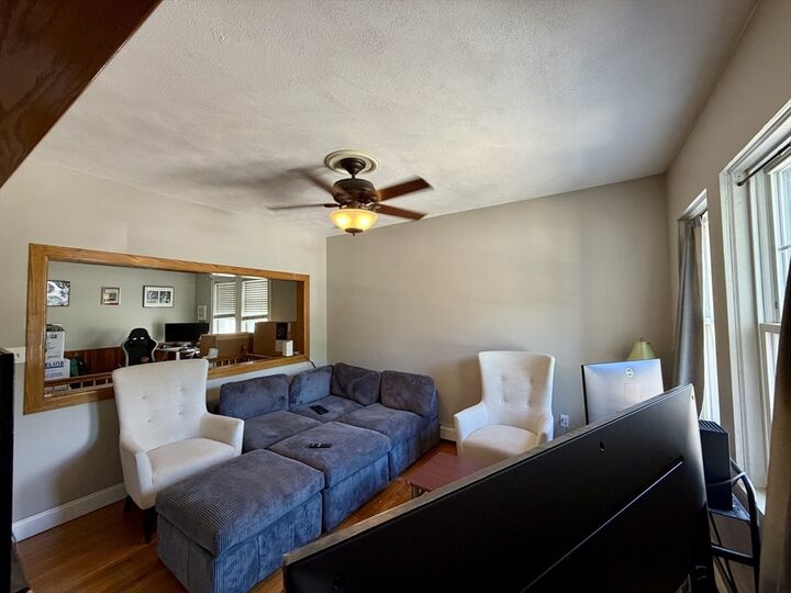 Property Photo:  101 Farragut Rd 1R  MA 02127 