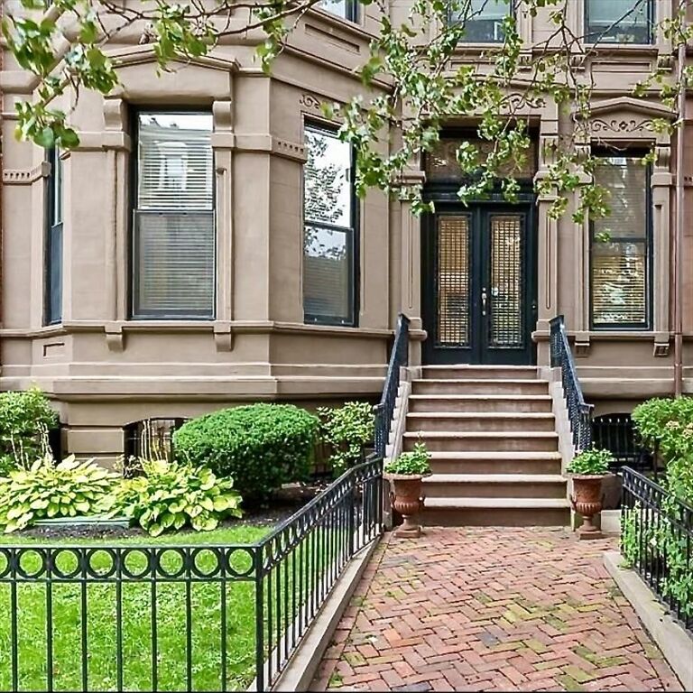 Property Photo:  341 Beacon St 2F  MA 02116 