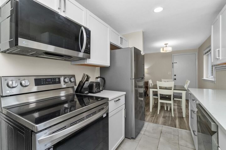 Property Photo: 208 Bishop Dr 208 MA 01702