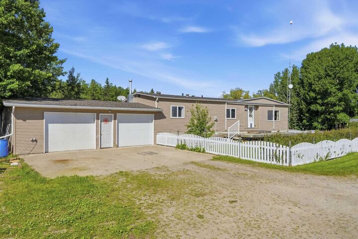 53009 Highway 587 — photo 1