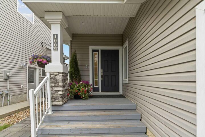 Property Photo:  100 Dakin Drive  AB T9K 0Y5 