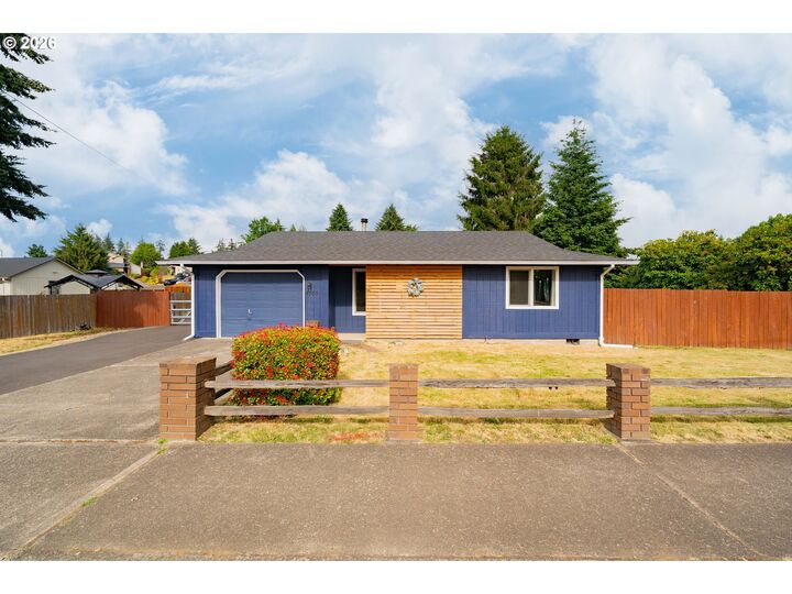Property Photo:  8505 NE 107th Ave  WA 98662 