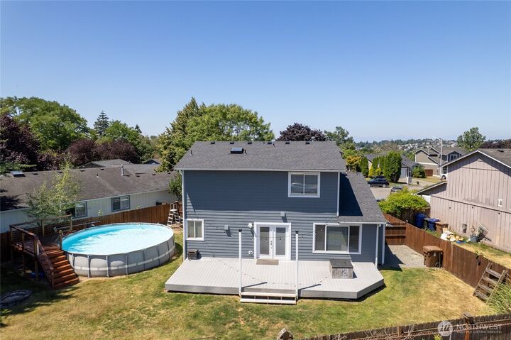 Property Photo: 3321 48th Avenue Ct NE WA 98422