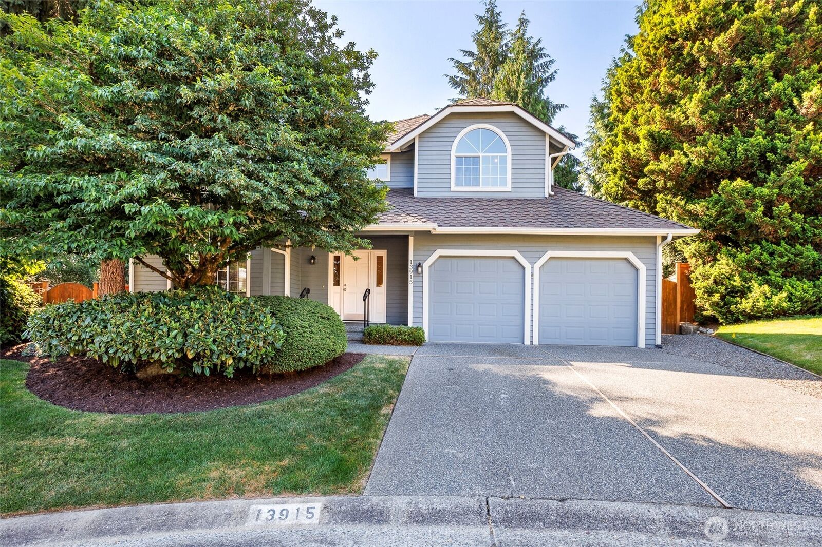 Property Photo: 13915 66th Avenue SE WA 98296
