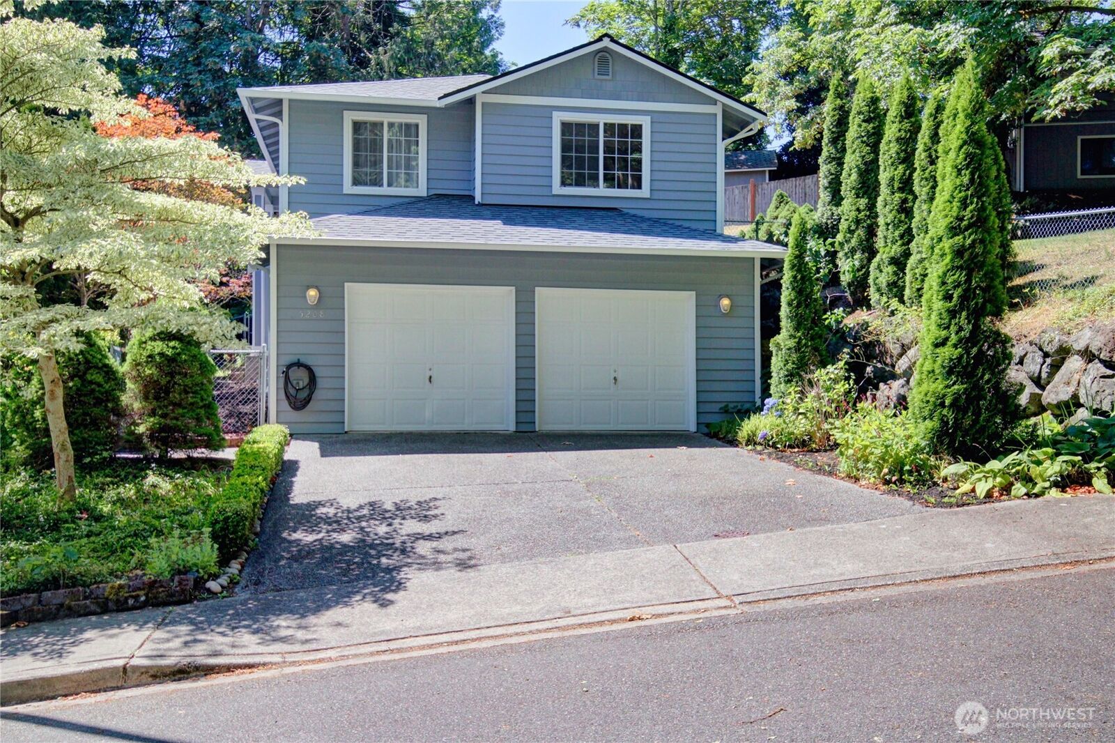 Property Photo: 5208 213th Place SW WA 98043