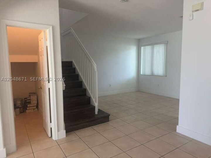 Property Photo:  1454 SE 24th Ct 355  FL 33035 