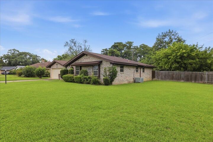 Property Photo:  3210 Lancelot  TX 77630 