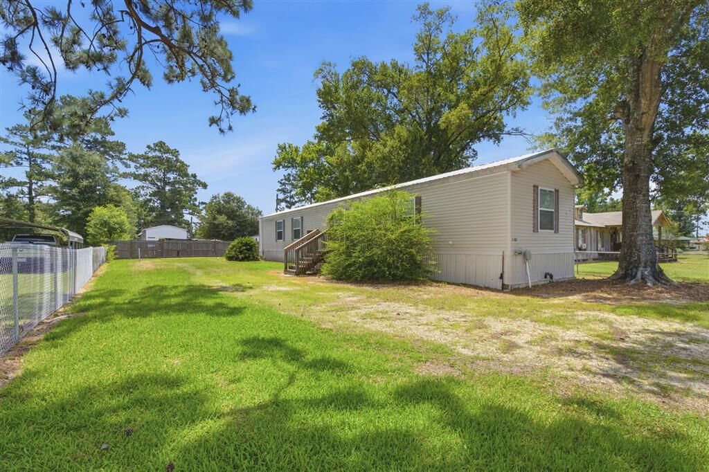 Property Photo: 1188 Sutherland Road LA 70611