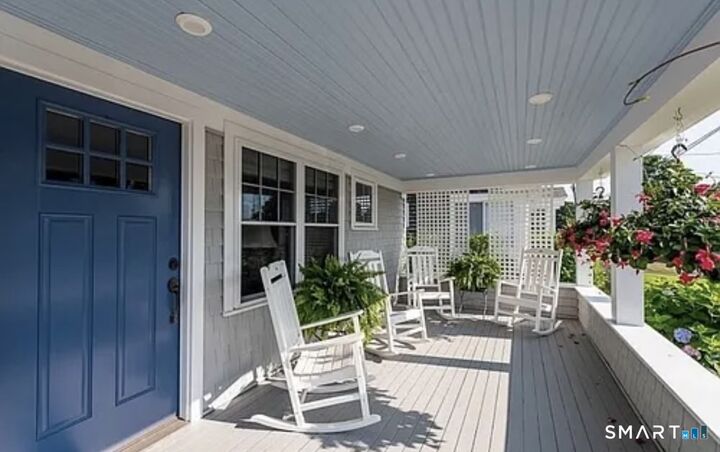 Property Photo:  5 Knollwood Drive  CT 06475 