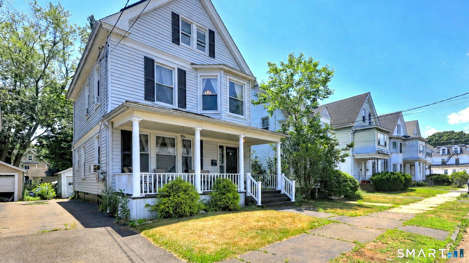 Property Photo:  82 Leete Street  CT 06516 