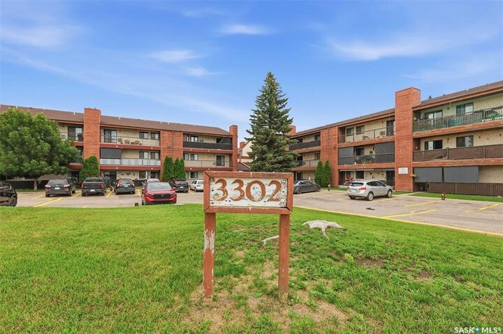 Property Photo: 3302 33rd Street W 310C SK S7L 6C9