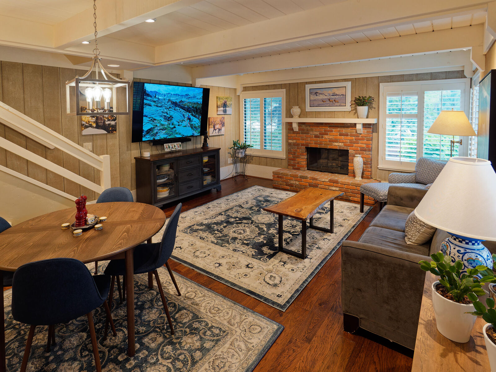 Property Photo:  1238 Villager Condo Dr 1238  ID 83353 