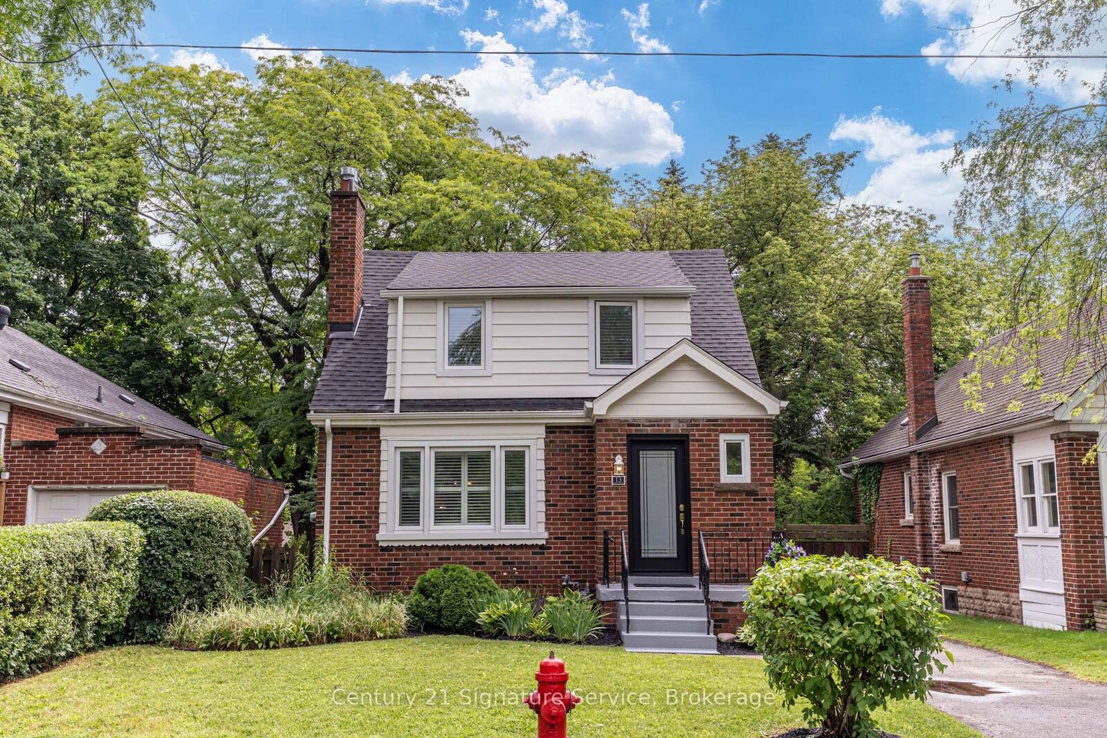 Property Photo: 13 Allan Avenue ON L9H 4N7