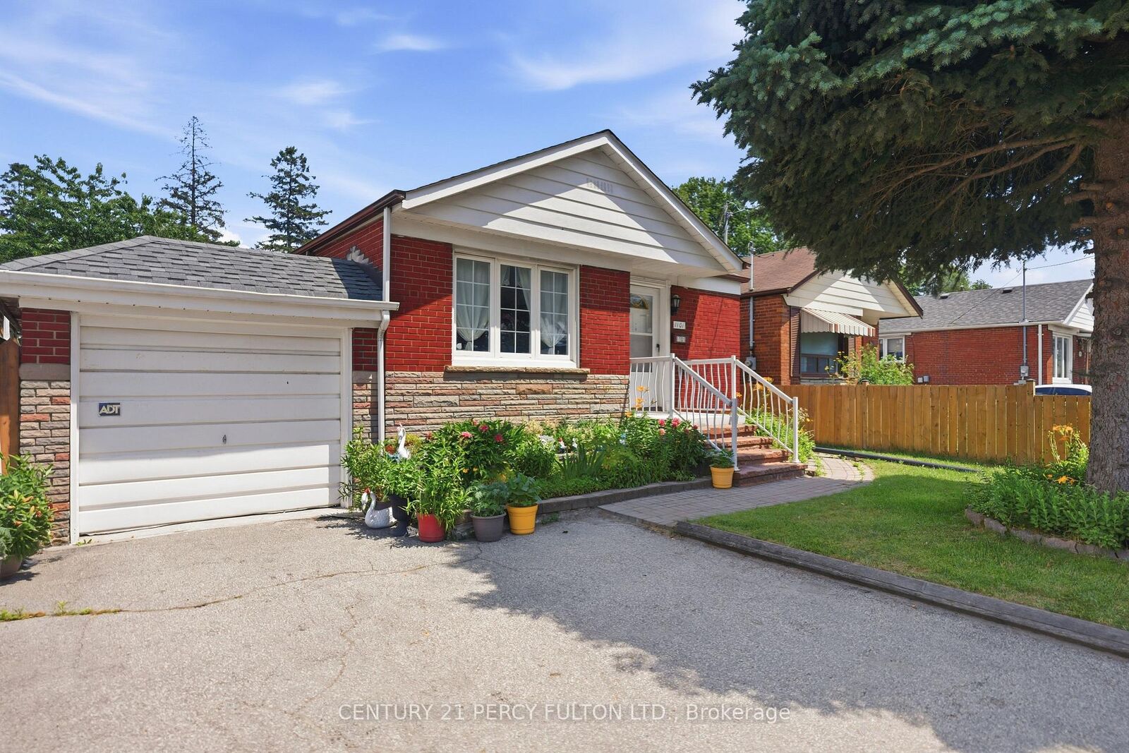 Property Photo:  1101 Warden Avenue  ON M1R 2P5 