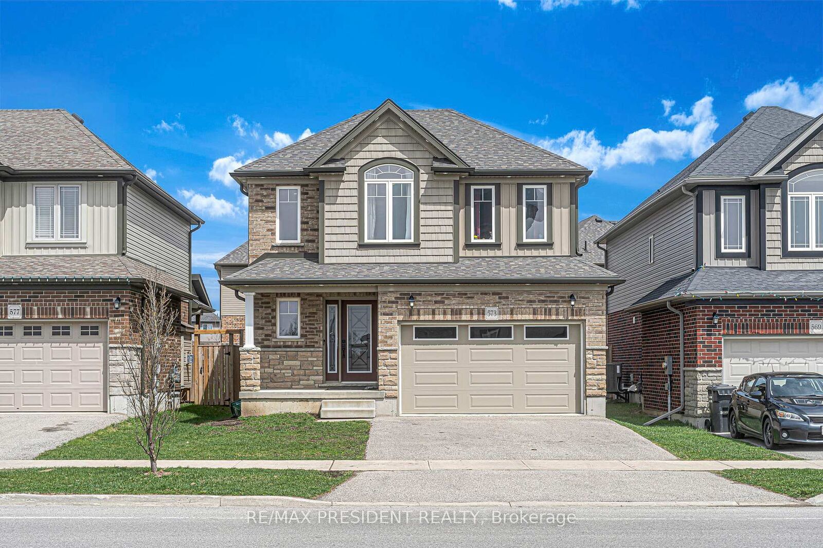 Property Photo: 573 Forman Avenue ON N5A 0B3