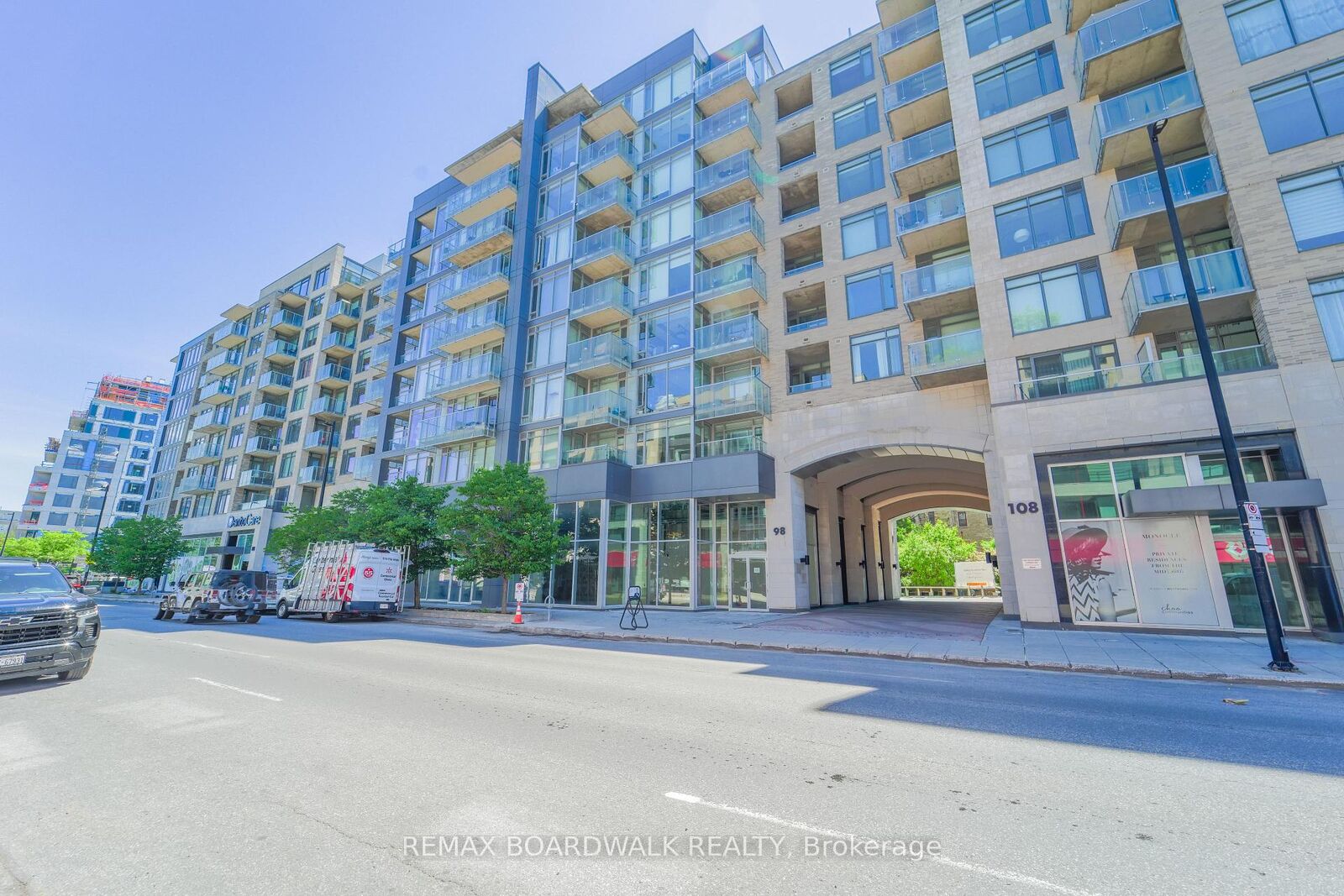 Photo de la propriété:  98 Richmond Road 301  ON K1Z 0B2 
