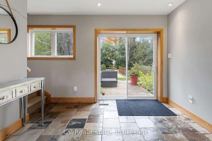 Property Photo:  156 Chamonix Crescent  ON L9Y 0S7 