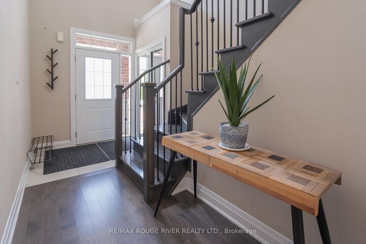 Property Photo:  453 Mahogany Court  ON L1X 0A2 