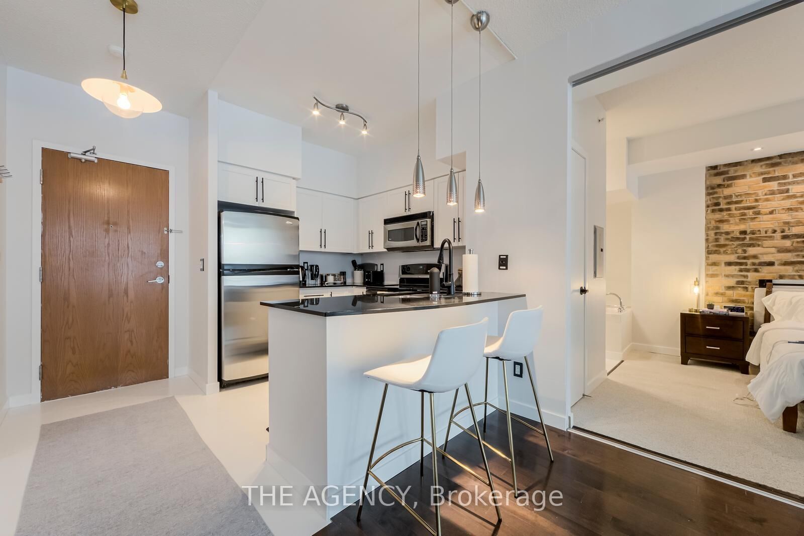 Property Photo: 219 Fort York Boulevard 208 ON M5V 1B1