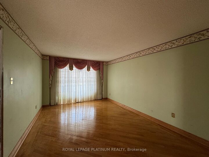 Property Photo: 60 Brookfield Court ON L6Y 4K4