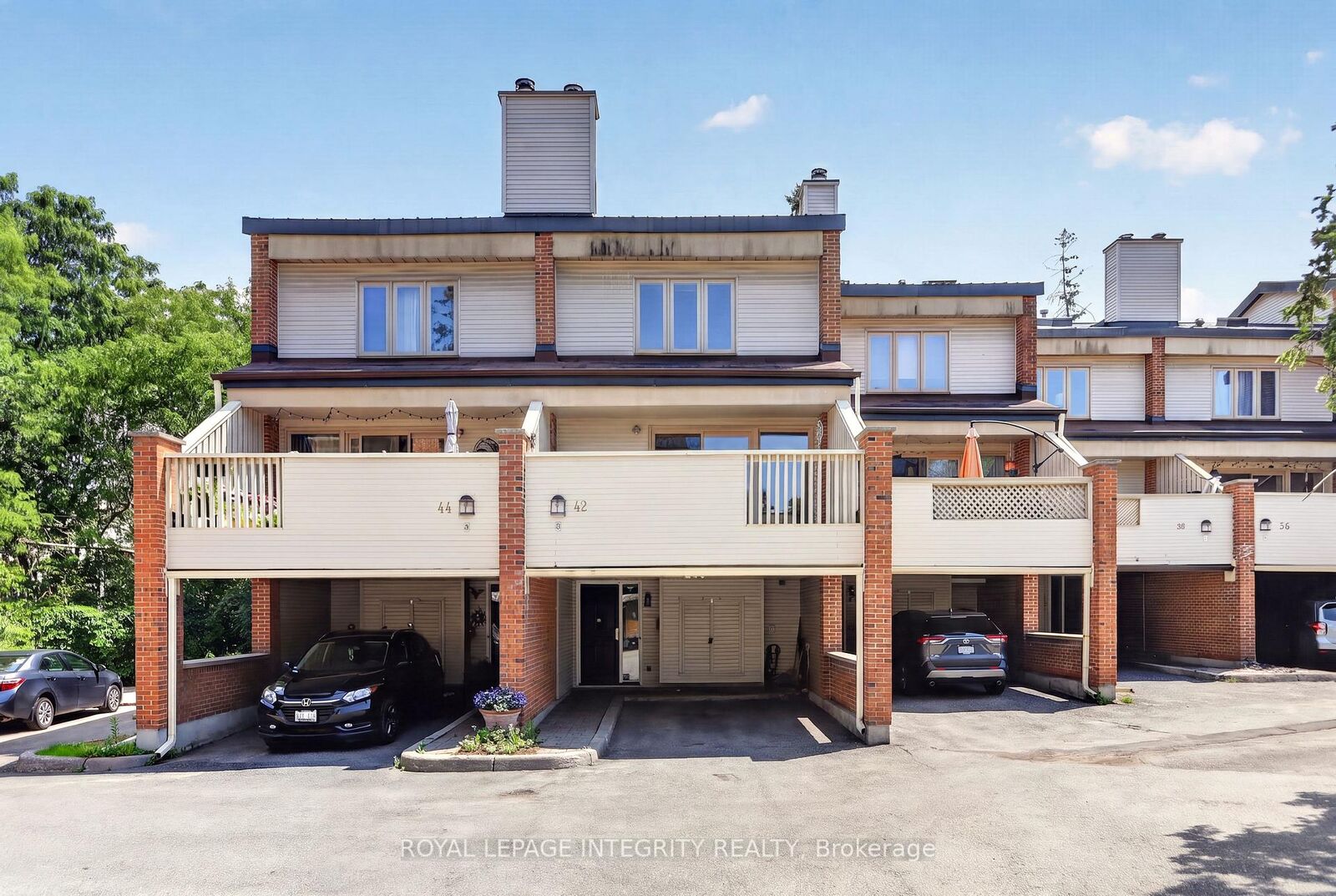 Property Photo:  110 Havelock Street 42  ON K1S 5L3 