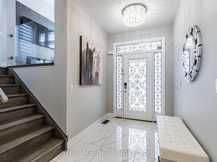 Property Photo: 612 Serafini Crescent ON L9T 7P1