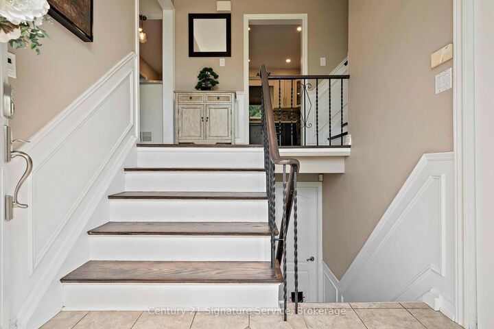 Property Photo:  1563 Brentano Boulevard  ON L4X 1A5 