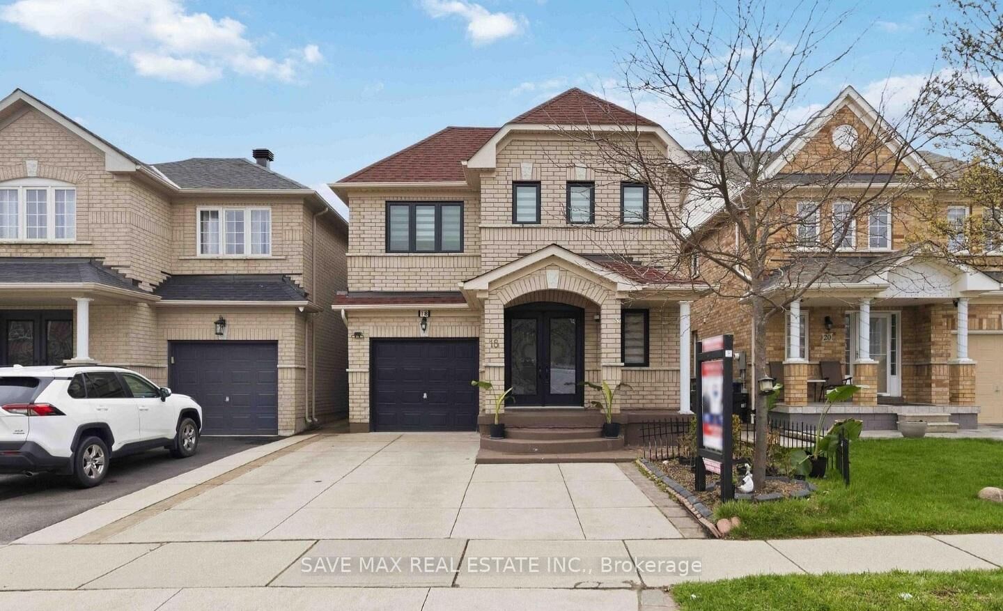 Property Photo:  18 Salonica Road  ON L7A 3K9 