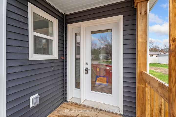 Property Photo: 16 Briarwood Place ON L0L 1L0
