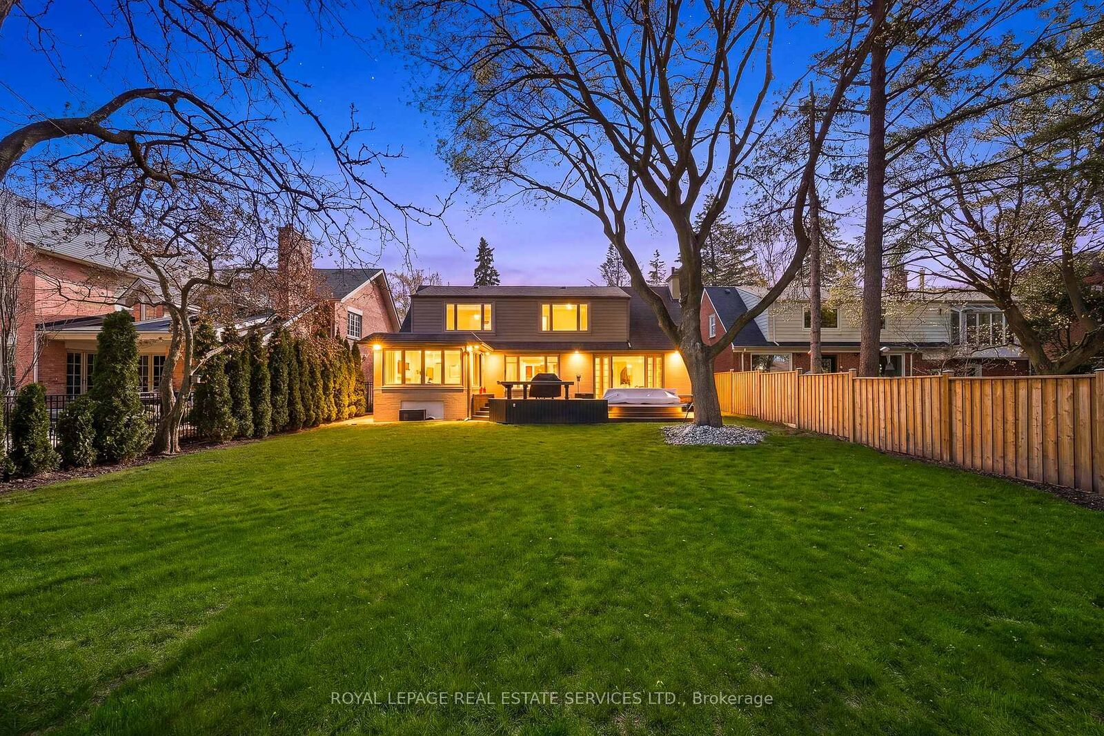 Property Photo: 59 Edgevalley Drive ON M9A 4P2