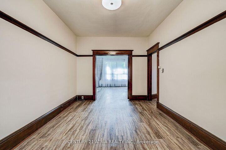 Property Photo:  397 Parkside Drive  ON M6R 2Z7 