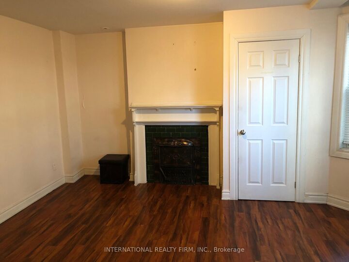 Property Photo: 197 Dundas Street E 2B ON M5A 1Z4